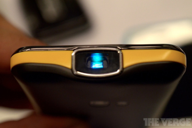 Gallery Photo: Samsung Galaxy Beam closer hands-on
