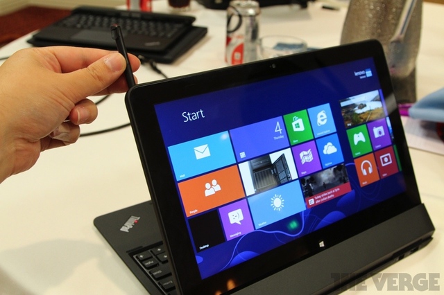 Gallery Photo: Lenovo ThinkPad Helix hands-on pictures