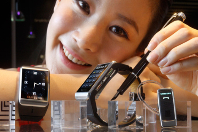 Samsung_smartwatch1_640_large