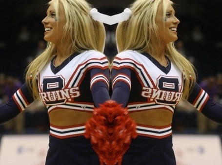 Belmont-university-cheerleader-picture_medium