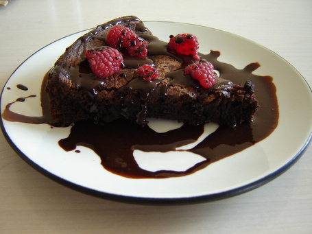 Chocolate_cake_flourless__1__medium